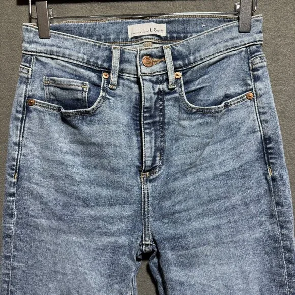 LOFT The Kick Crop Raw Hem High Rise Jeans Light Wash Women's Size 2/26 - Picture 2 of 10